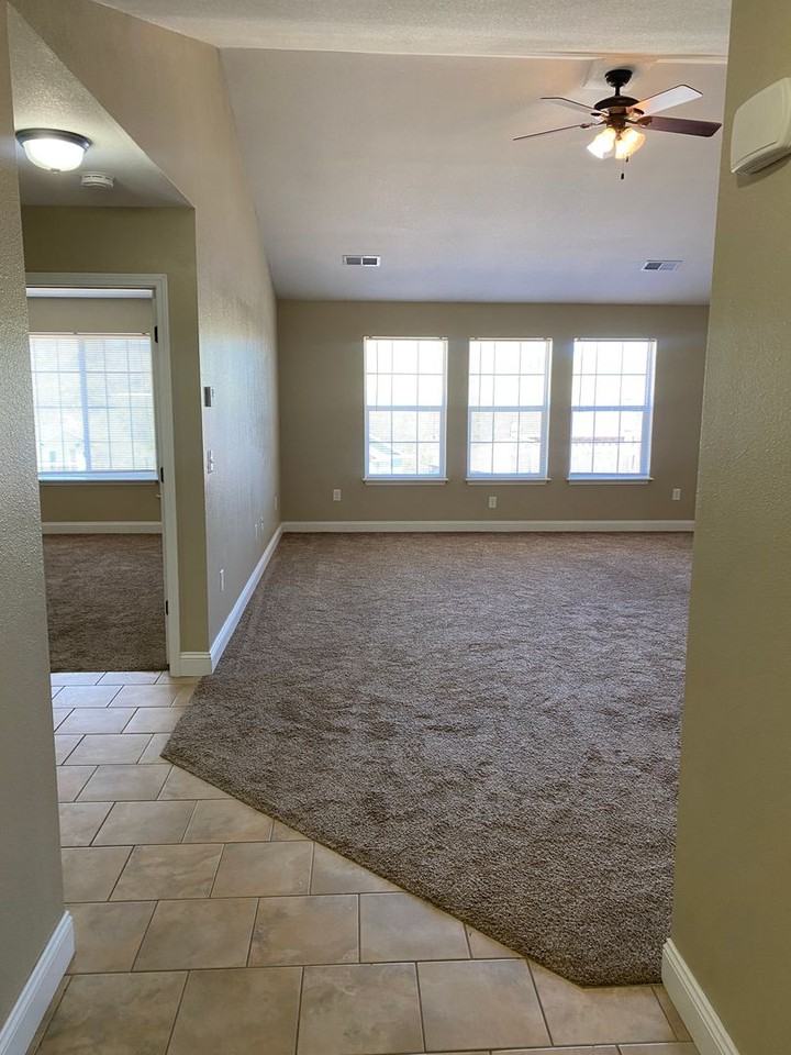 100 Greythorn Ct - Photo 7 of 50