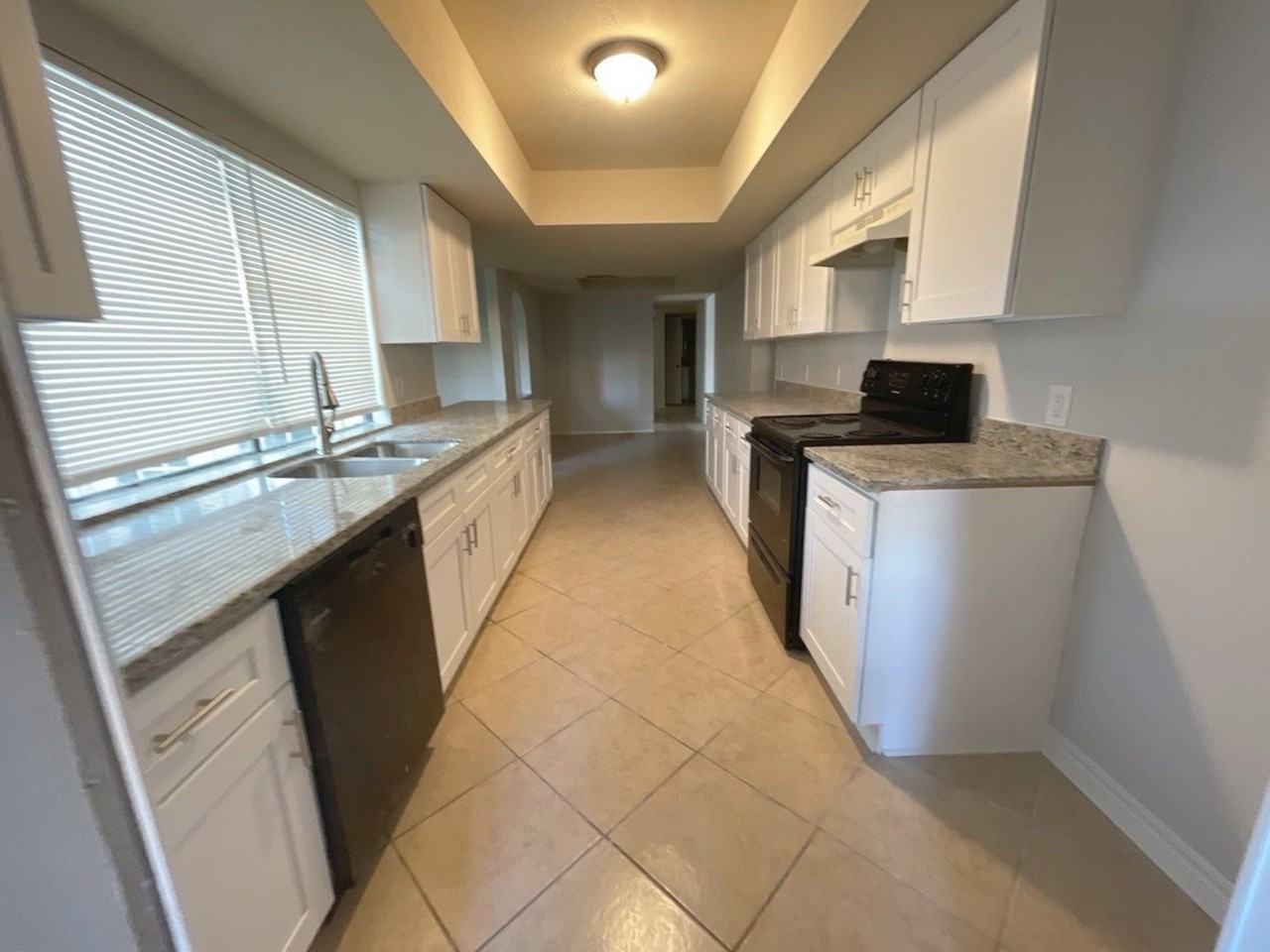 3906 Postwood Dr - Photo 5 of 25