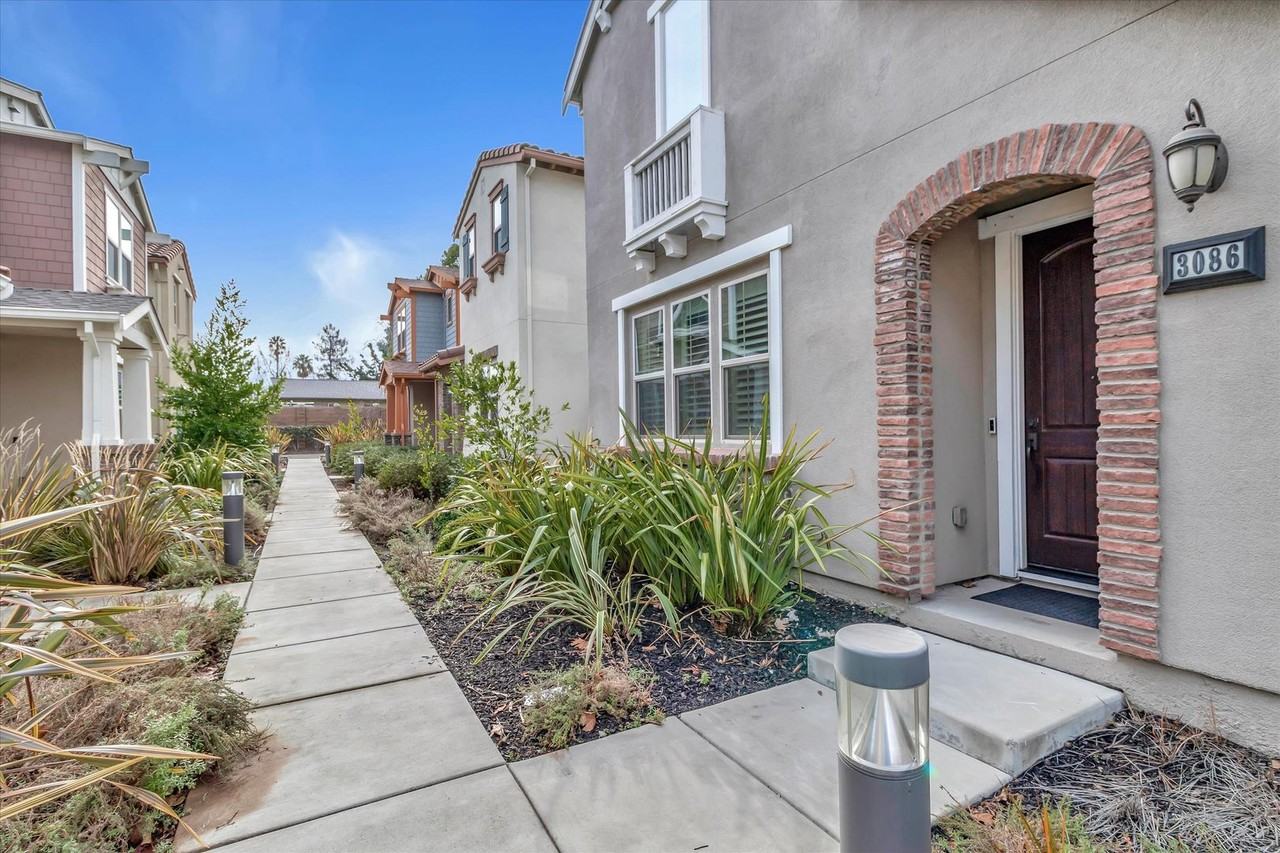 3086 Via Siena Pl - Photo 6 of 50