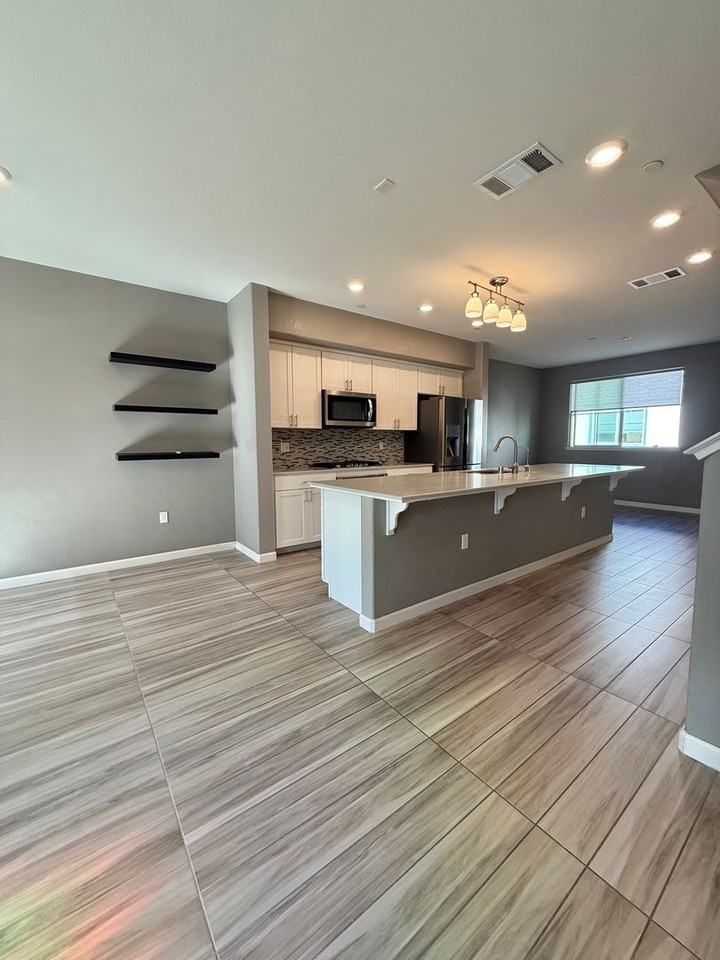3058 San Jose Vineyard Ct #5 - Photo 3 of 23