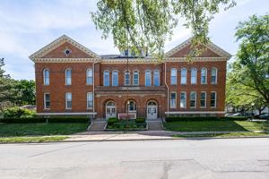 featured image of 415 N 41st Ave
