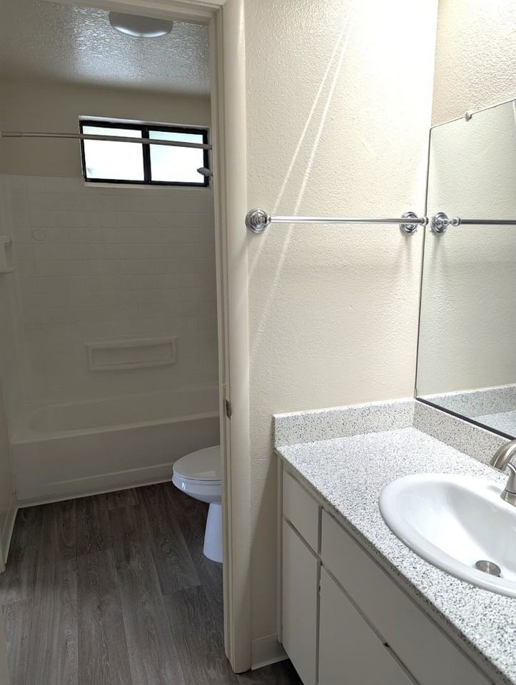 7400 WILLOWCREEK #1-20 - Photo 6 of 19