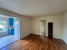 featured image of 530 S Willard Ave