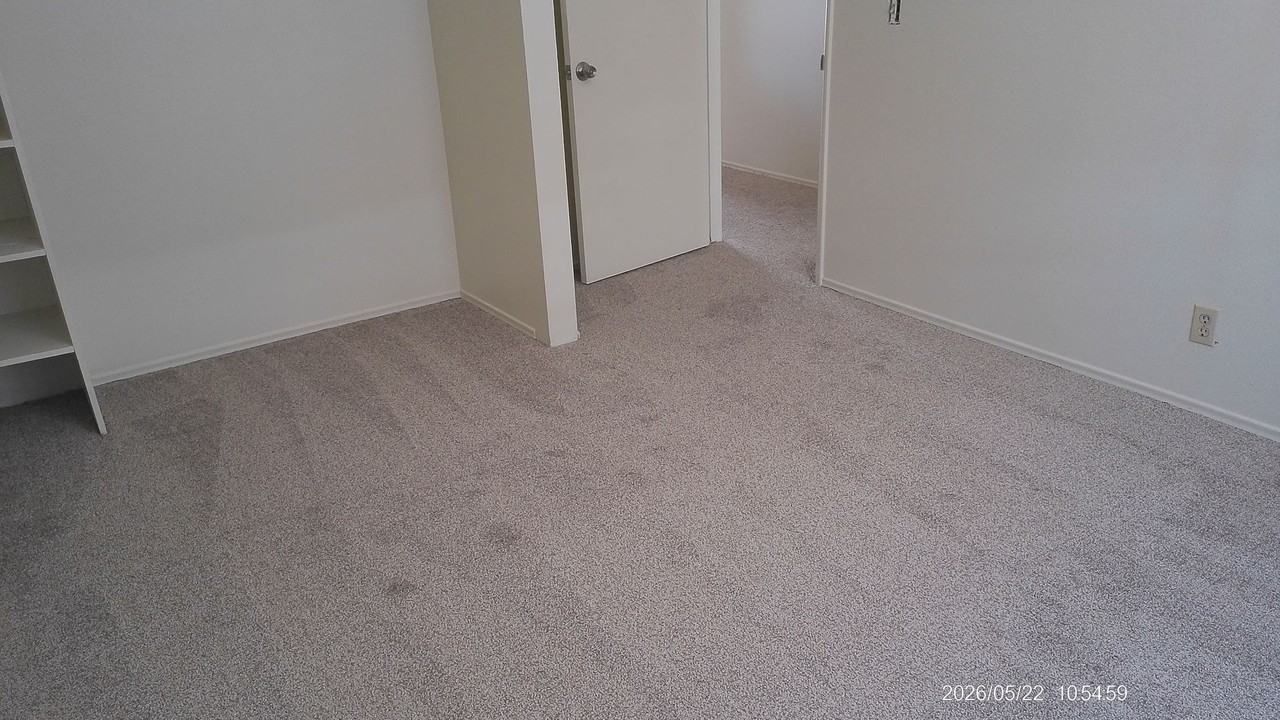 235 Daisy Ave - Photo 7 of 12