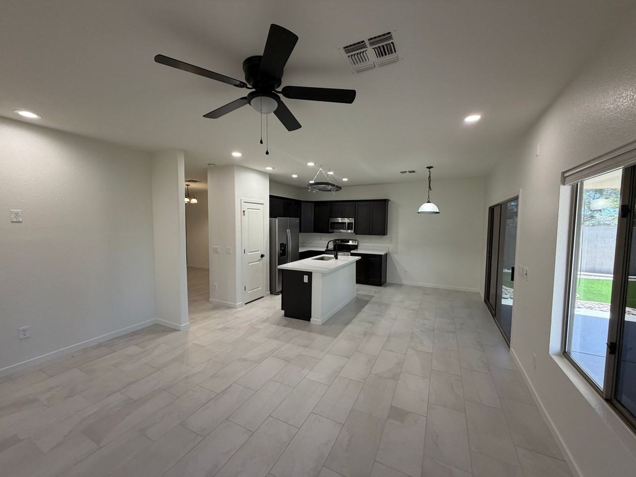 21290 N 94th Ln - Photo 3 of 41