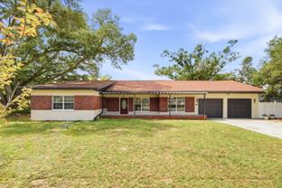 6121 Whiteway Dr - Photo 1 of 1