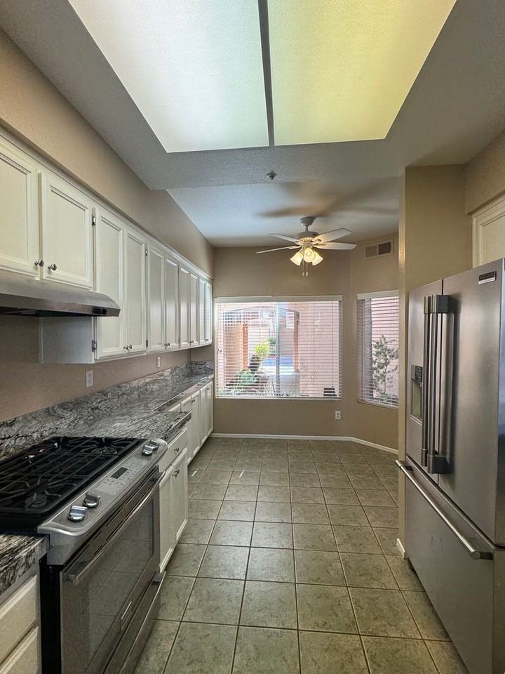 11380 Via Rancho San Diego #C - Photo 5 of 27