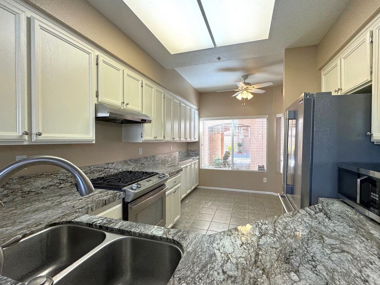 11380 Via Rancho San Diego #C - Photo 6 of 27