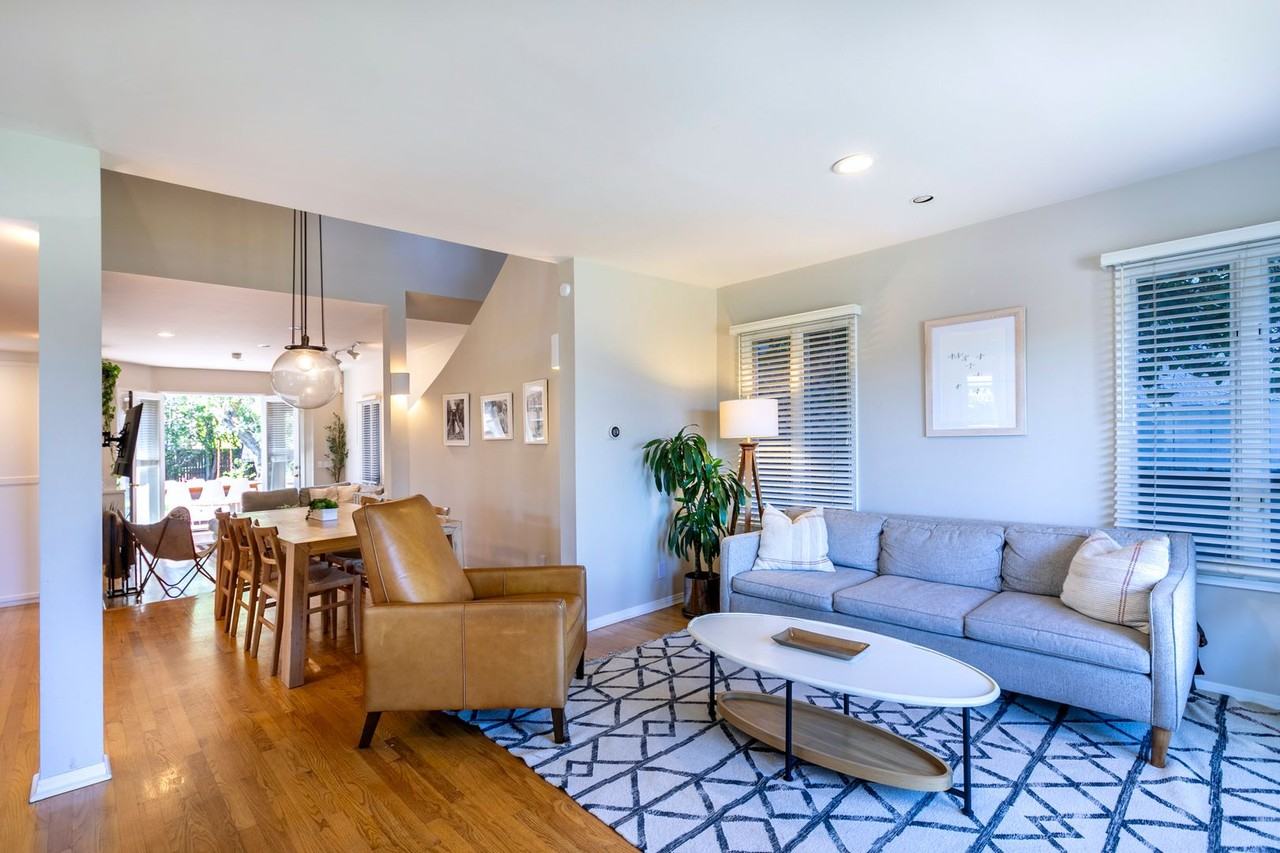 8005 Gonzaga Ave - Photo 3 of 35