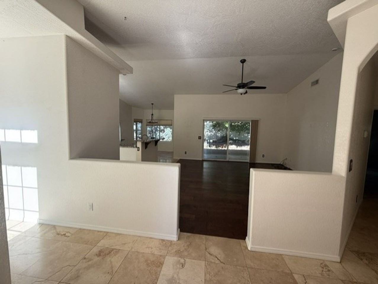 1296 S Monte Tesoro Dr - Photo 3 of 34