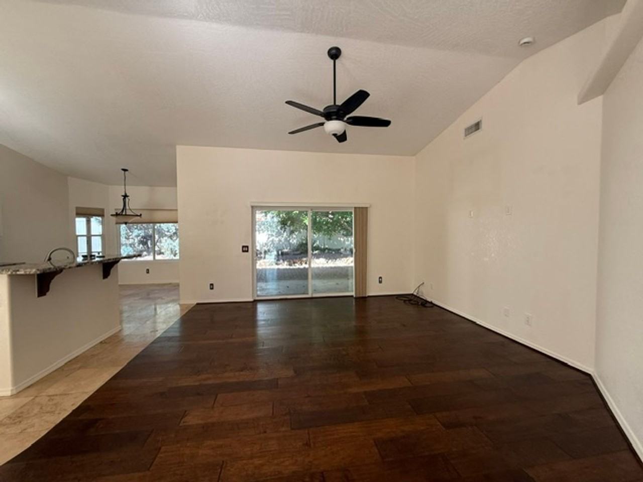 1296 S Monte Tesoro Dr - Photo 4 of 34