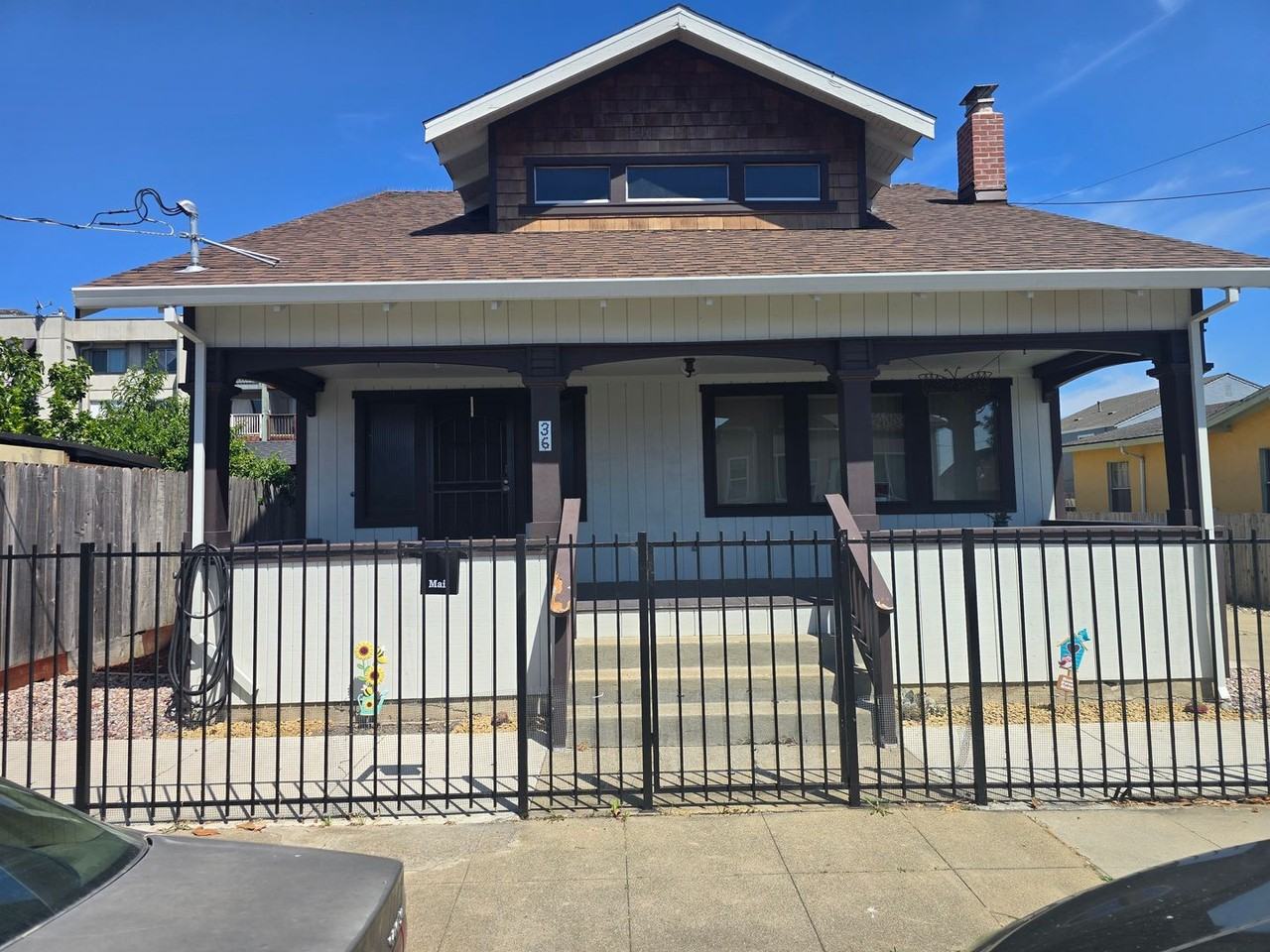 36 15th St - Photo 2 of 16