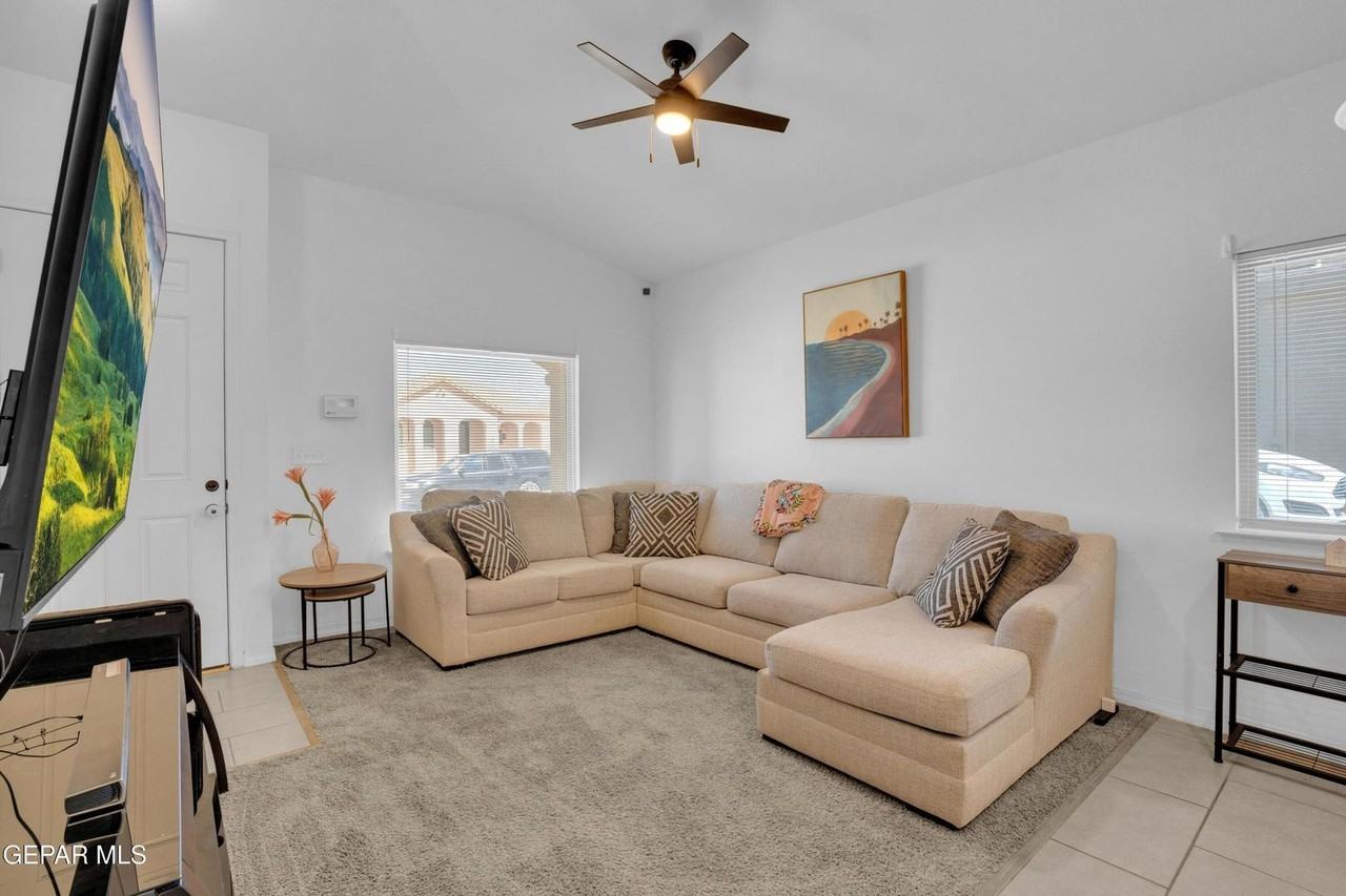 14364 Nick Drahos Ln - Photo 6 of 34