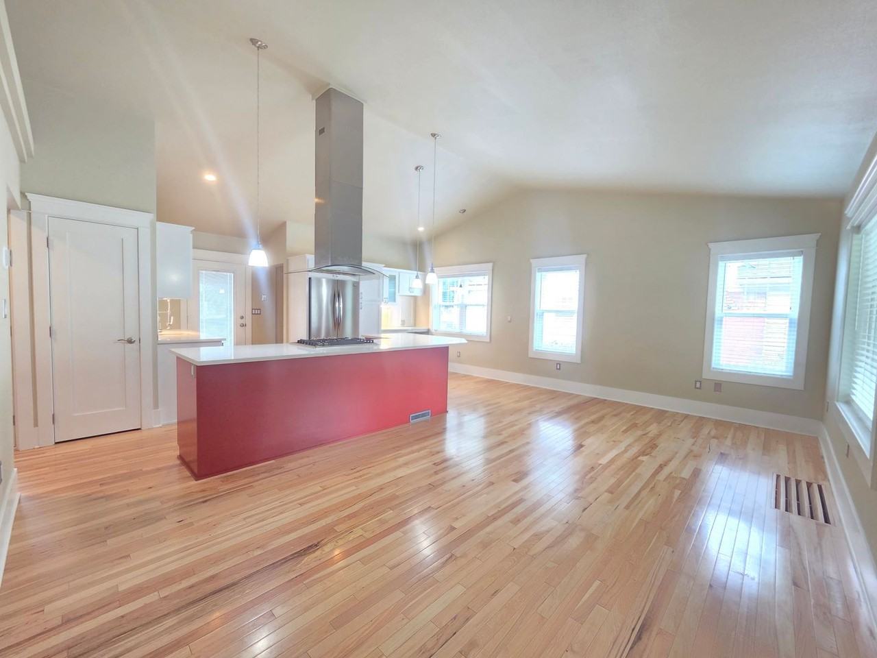 34 W 26th Ave - Photo 3 of 36