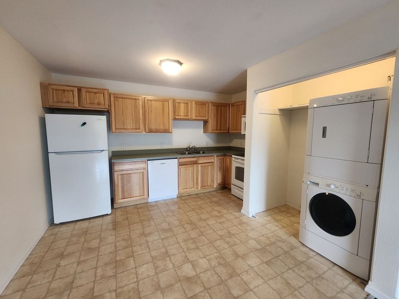 17 Diane Rd #163A - Photo 3 of 9