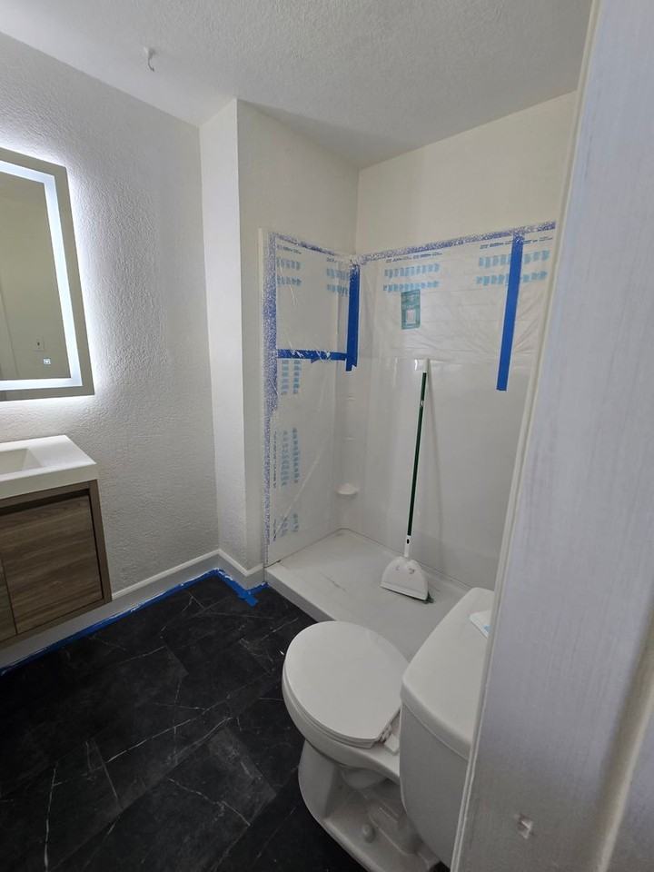 234 W 21st St - Photo 5 of 5