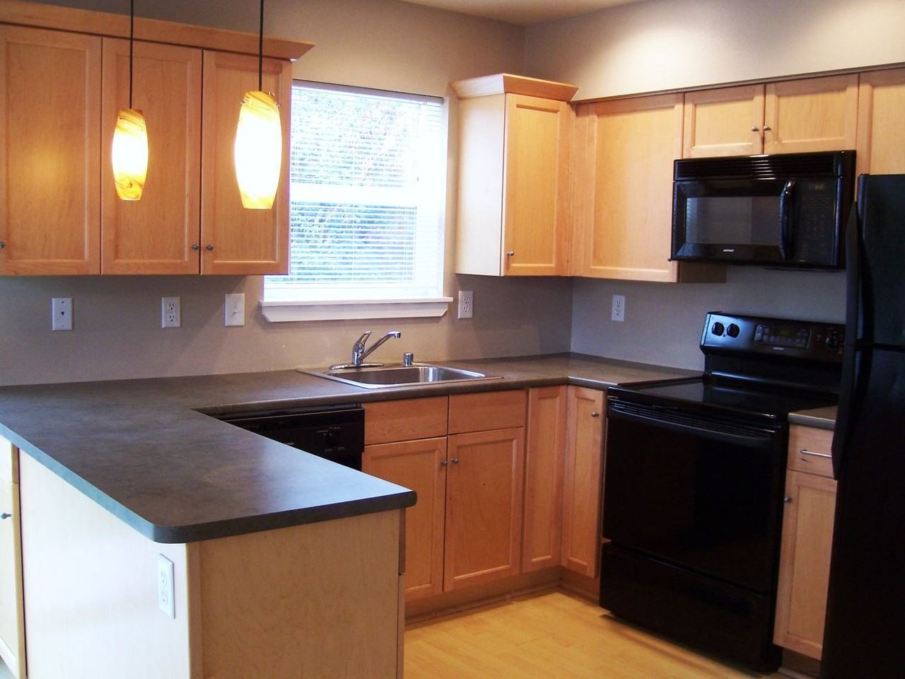 5739 Fallbrook Ln - Photo 2 of 13