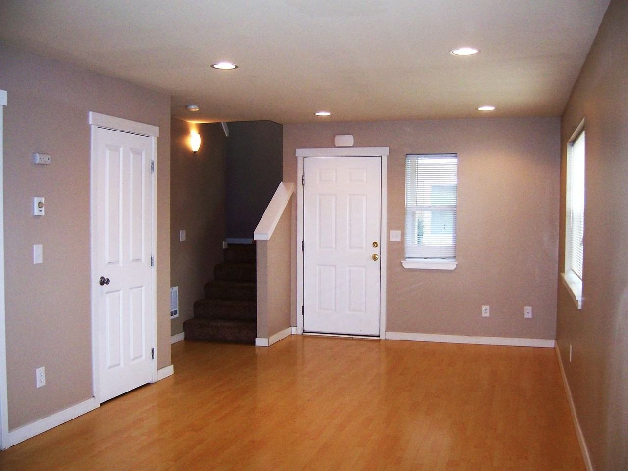 5739 Fallbrook Ln - Photo 6 of 13