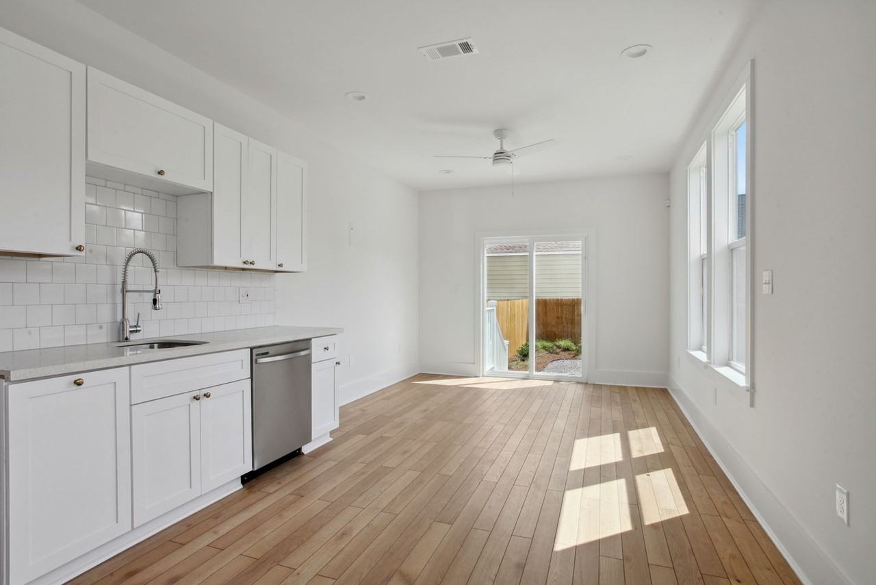 2725 2725 - 2727 Third Street - 2725 #2725 - Photo 4 of 13