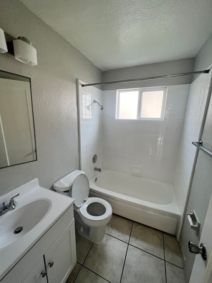 355-375 El Camino Ave - Photo 4 of 16