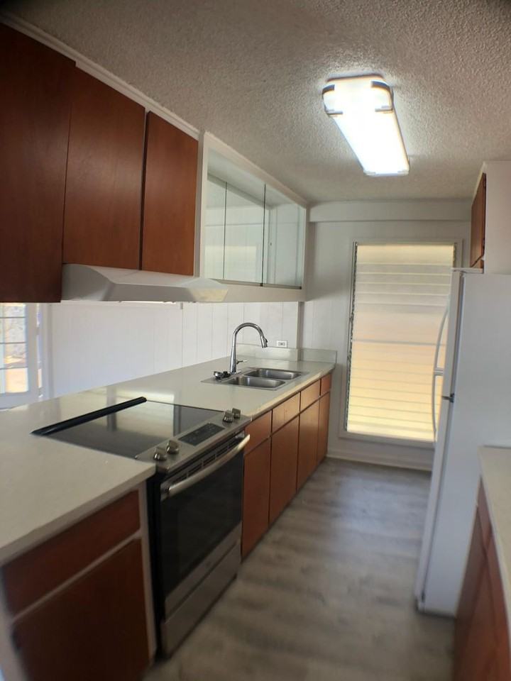 99-121-C Inea Place - Photo 2 of 21