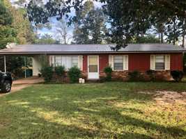 featured image of 206 Corman Ave