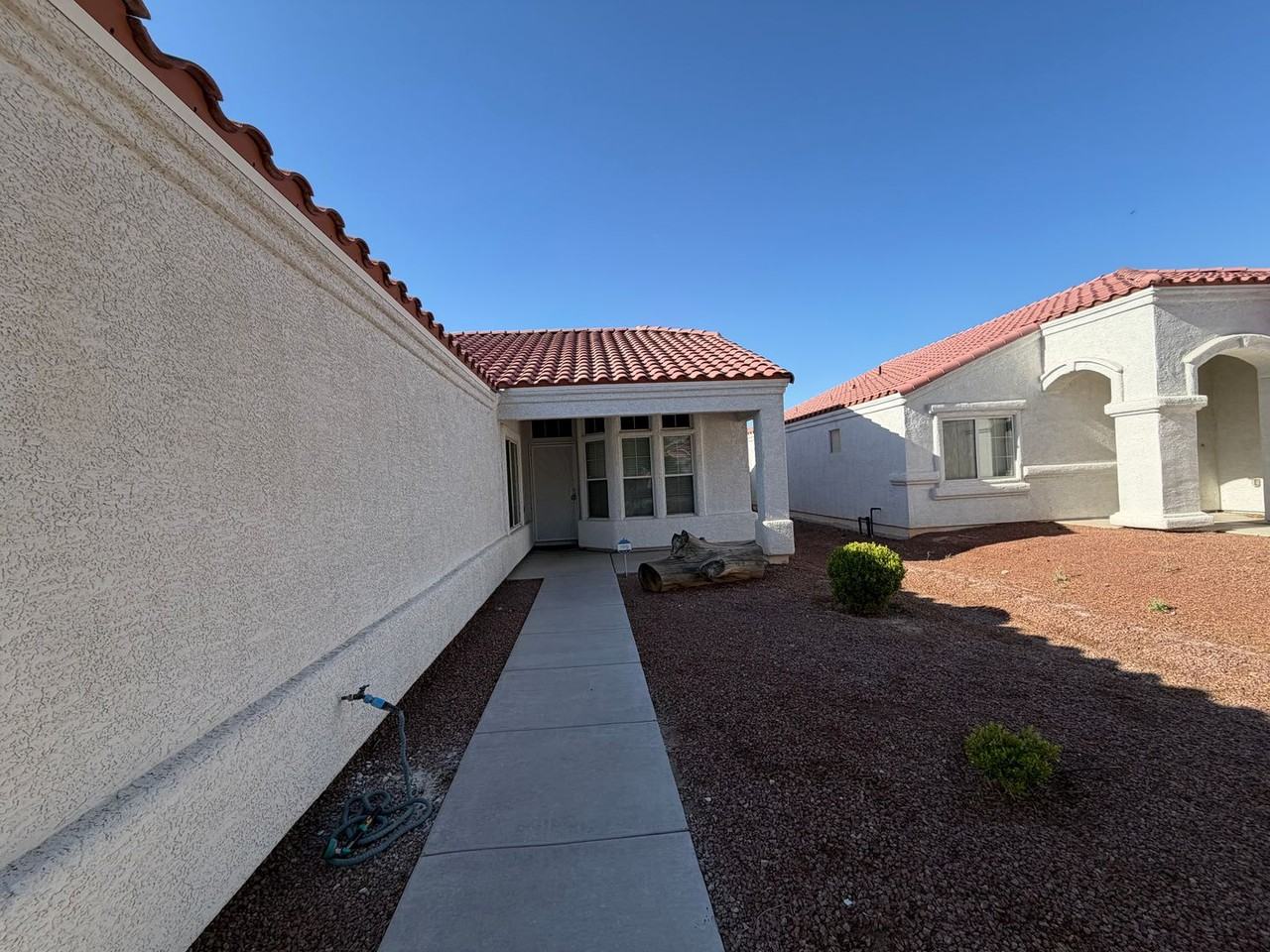 2139 Meadow Green Ave - Photo 4 of 30
