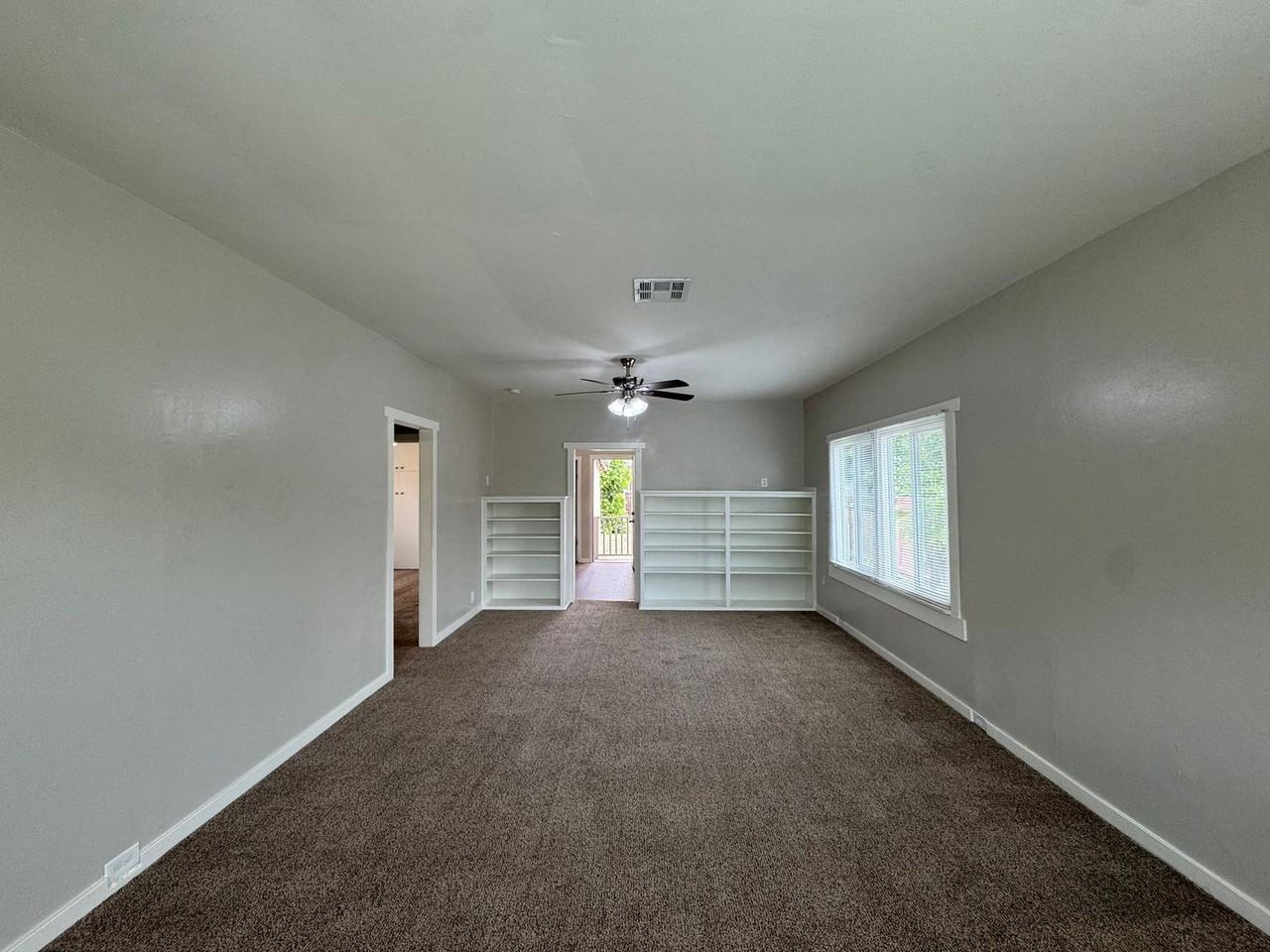 2022 Maple Ave - Photo 3 of 11