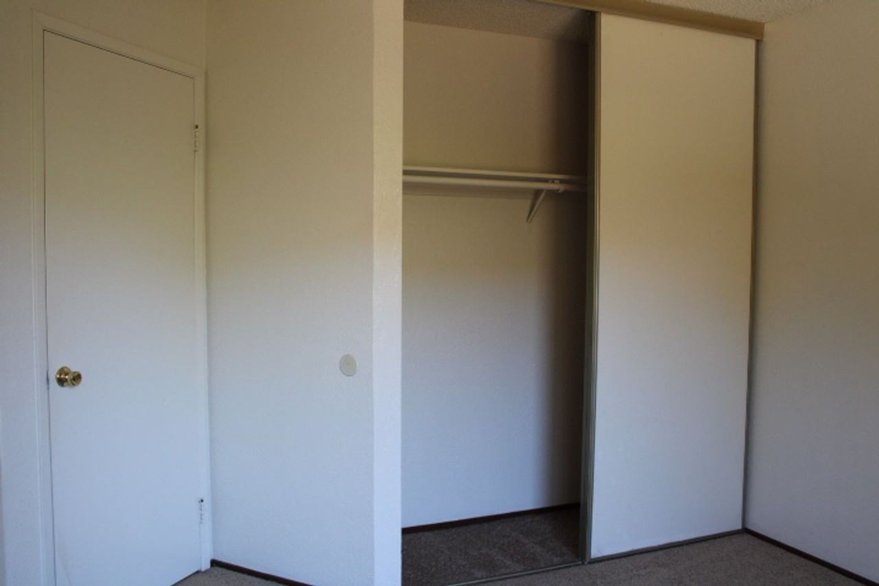 821 Shelley St - Photo 6 of 39