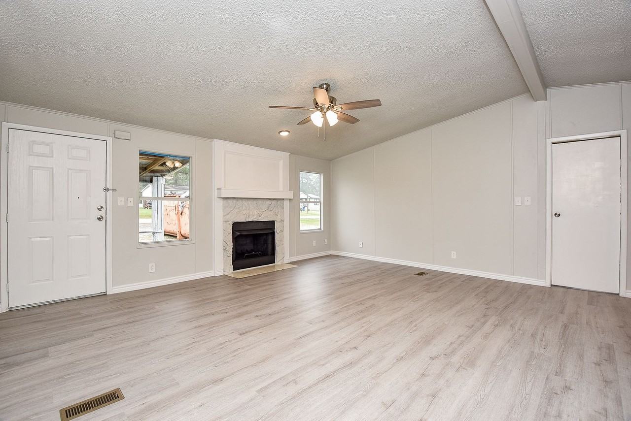 12754 Roy Harris Loop - Photo 3 of 26