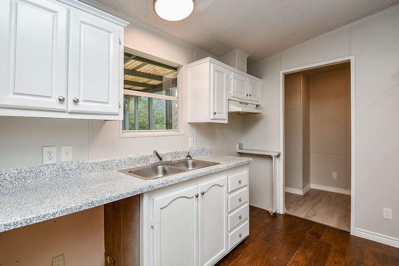 12754 Roy Harris Loop - Photo 5 of 26