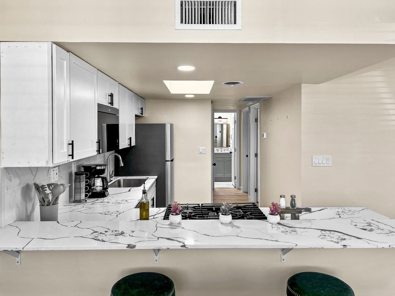 Earll6644 - Photo 7 of 13