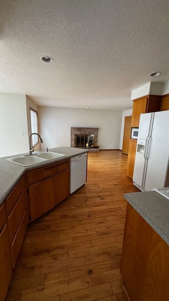 10271 Sw Evergreen Ct - Photo 2 of 18
