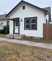 218 S Moore Ave - Photo 1 of 1