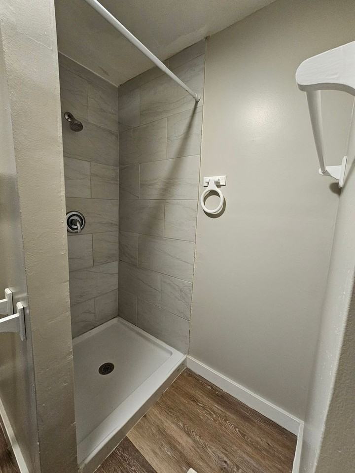 61-71.5 Pine St - Photo 5 of 13
