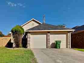 1395 Chinaberry Dr - Photo 1 of 1