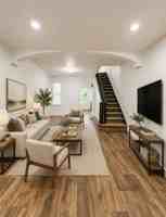 featured image of 828 E Cornwall St