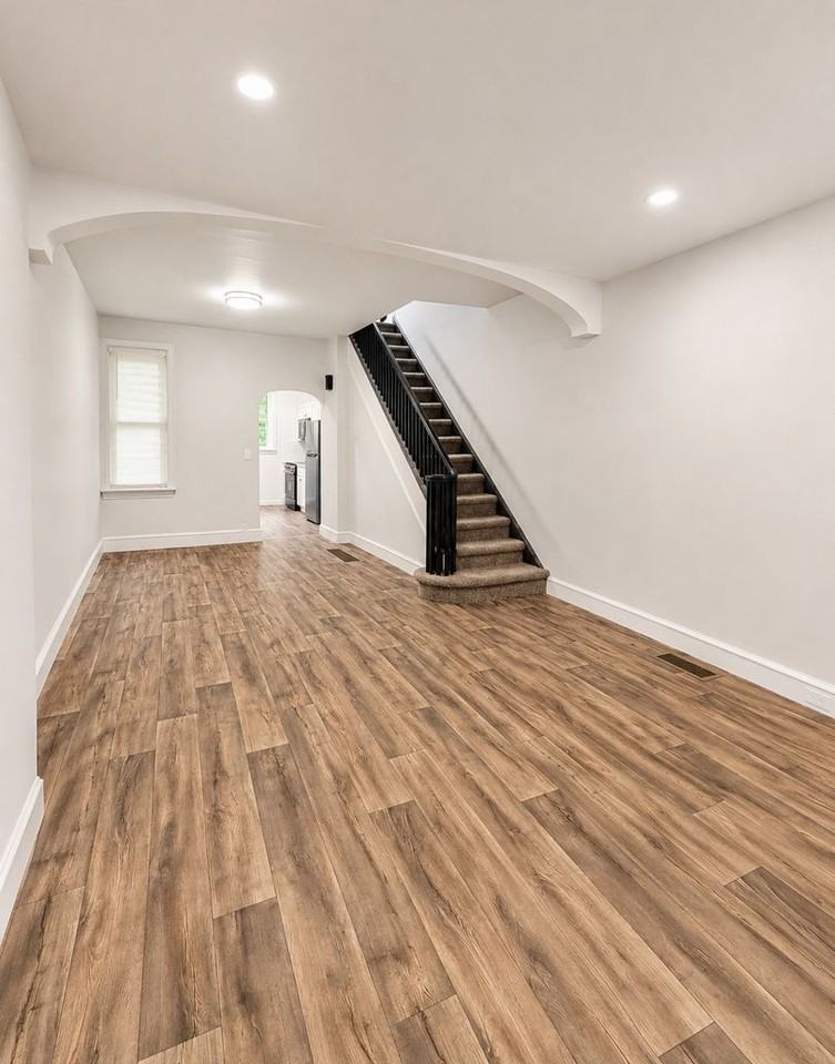 828 E Cornwall St - Photo 3 of 27