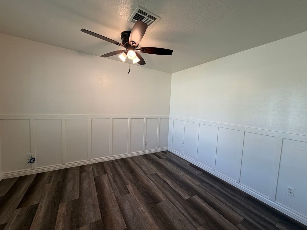135 N 350 W - Photo 4 of 48