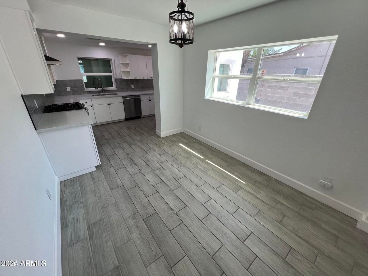 382 W Cocopah St - Photo 4 of 25