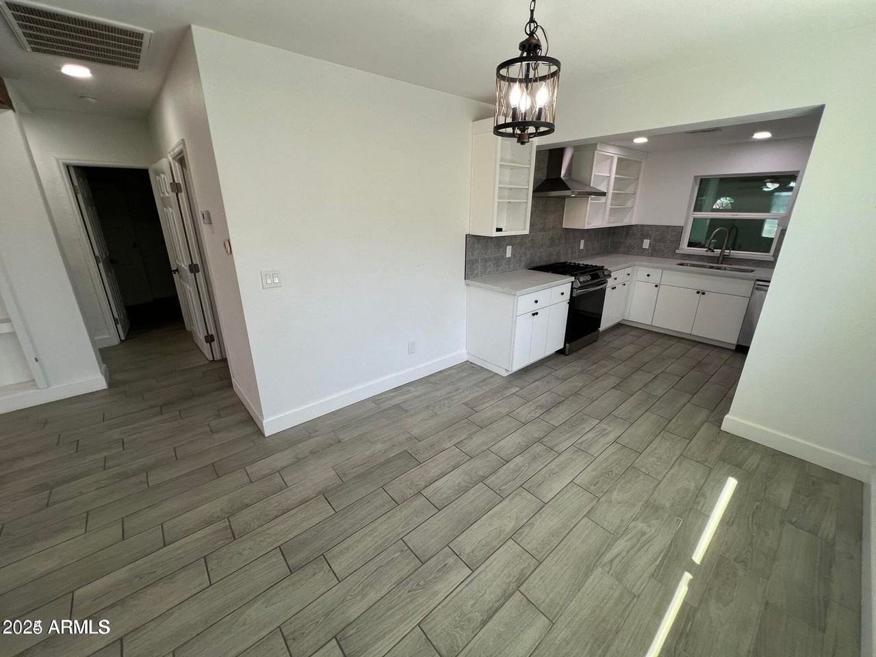 382 W Cocopah St - Photo 6 of 25