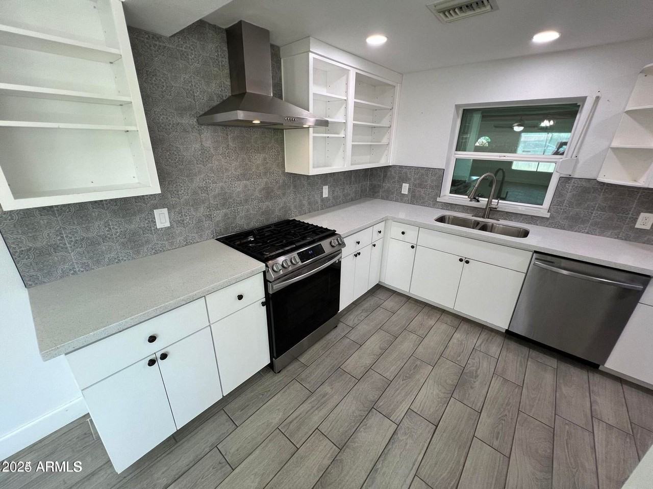 382 W Cocopah St - Photo 7 of 25