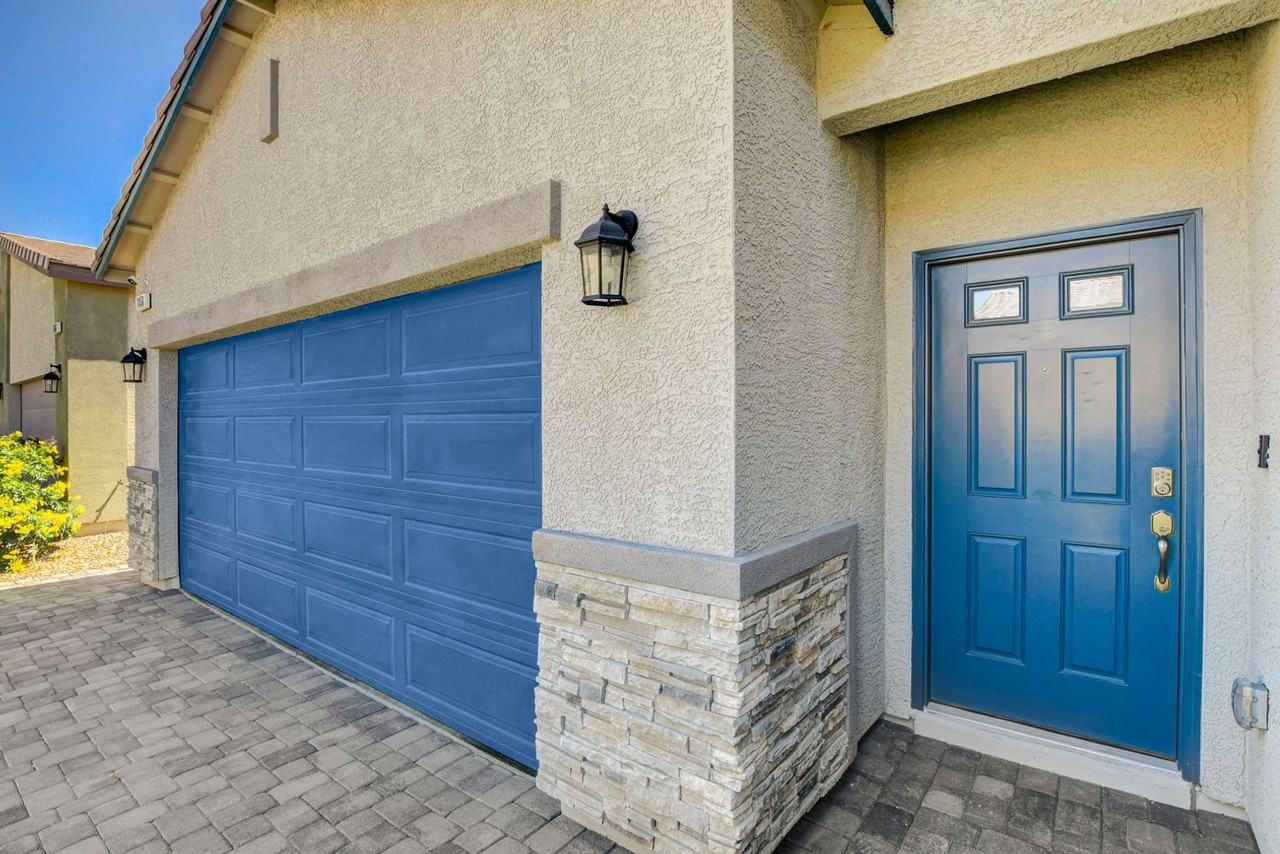 7858 Romulan St - Photo 3 of 50