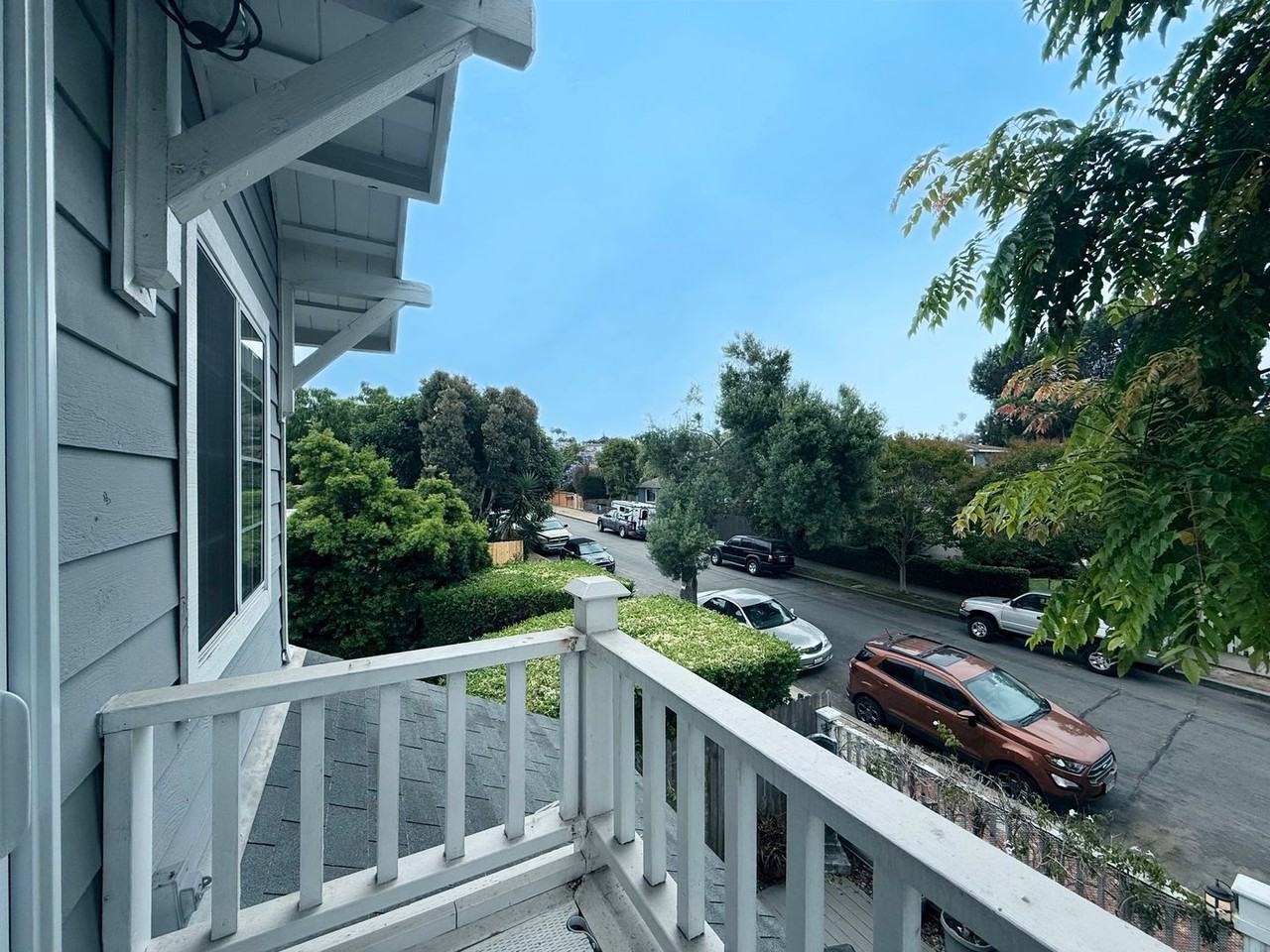 4640 Muir Ave - Photo 3 of 15
