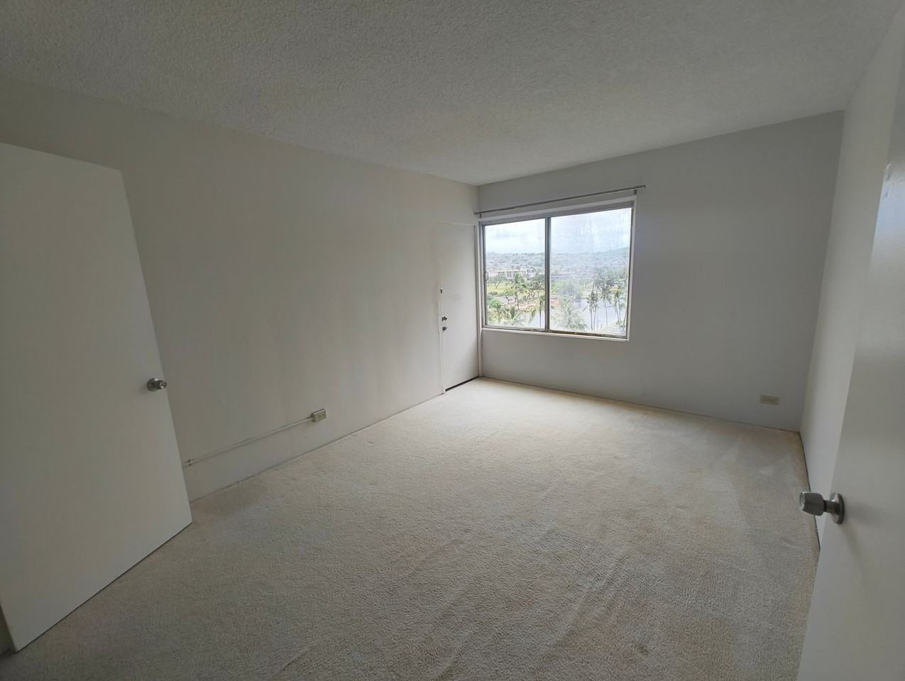 320 Ohua Ave - Photo 5 of 7