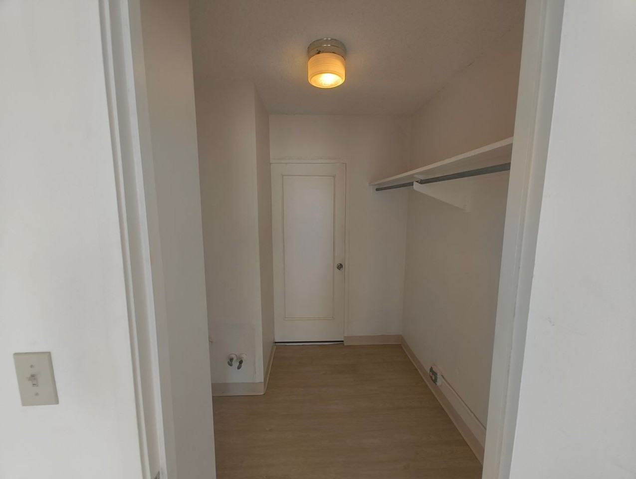 320 Ohua Ave - Photo 6 of 7