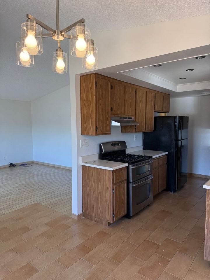 1227 Paseo Hermosa - Photo 5 of 12