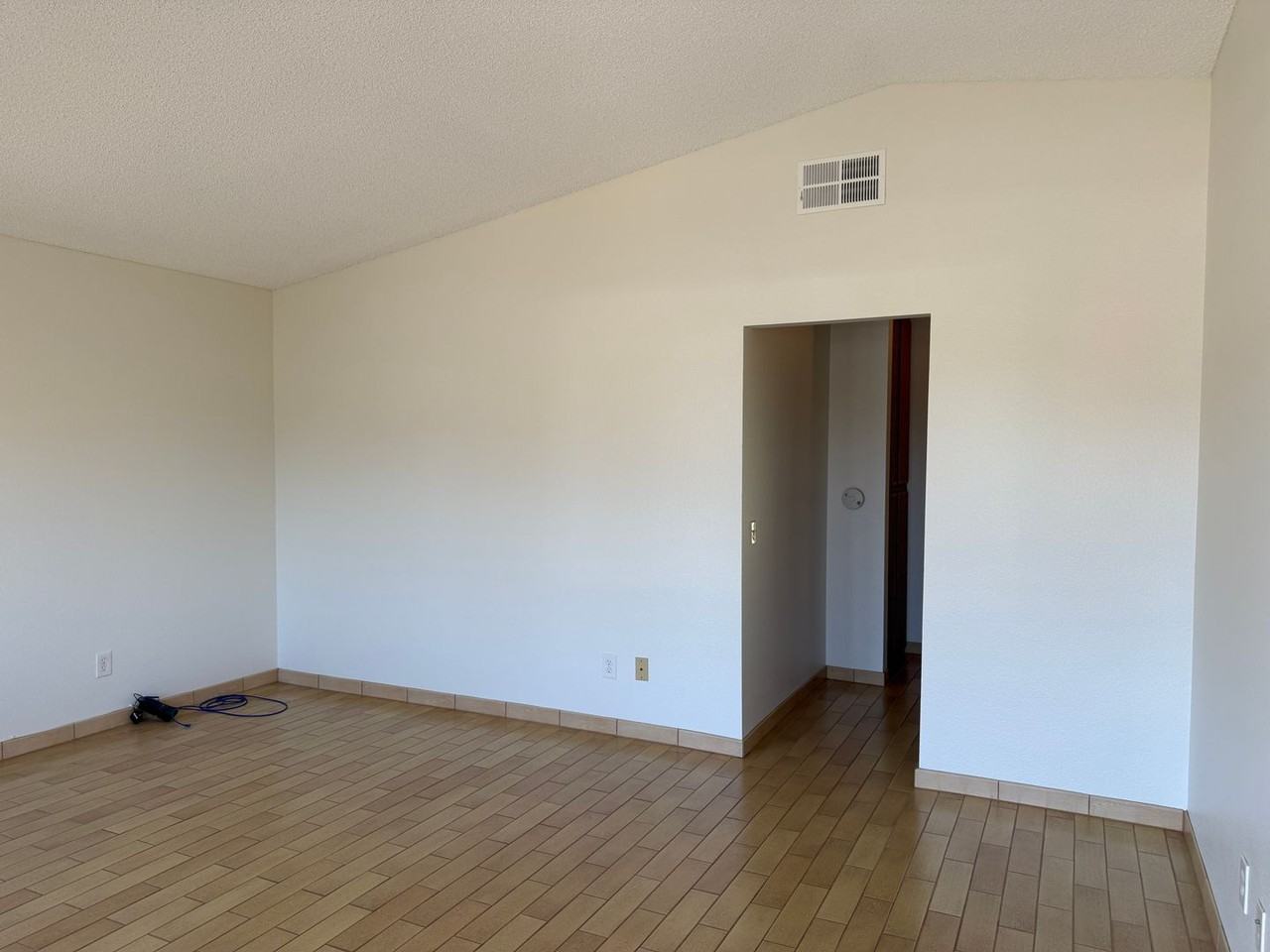 1227 Paseo Hermosa - Photo 6 of 12