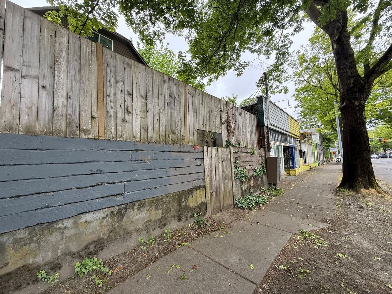 4429 Rainier Ave S - Photo 2 of 24