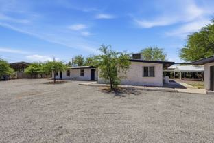 2535 N Dodge Blvd #3 - Photo 1 of 1